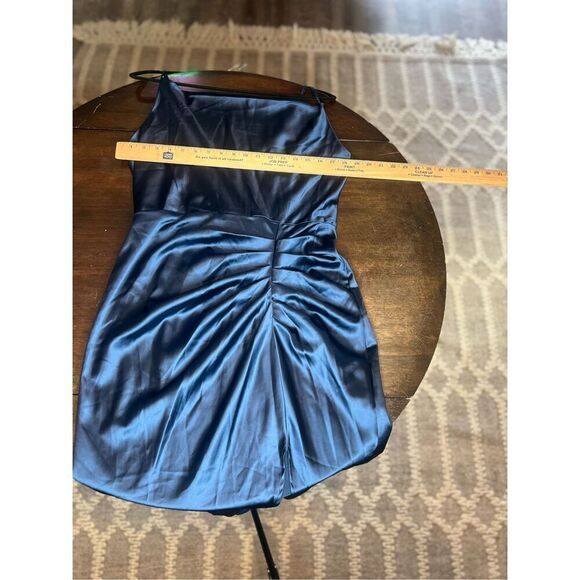 Kim Curvy Blue Dress - Picture 5 of 5